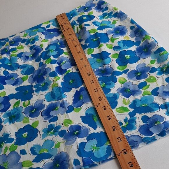 Briggs Blue floral sz 10 Skirt - Picture 4 of 8